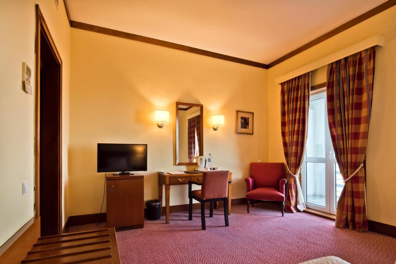 Golden Tulip Caramulo Hotel Екстер'єр фото